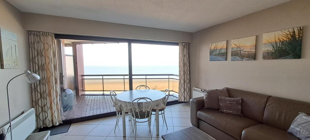Large beachstudio seaview Blankenberge near Brugge Buitenkant foto
