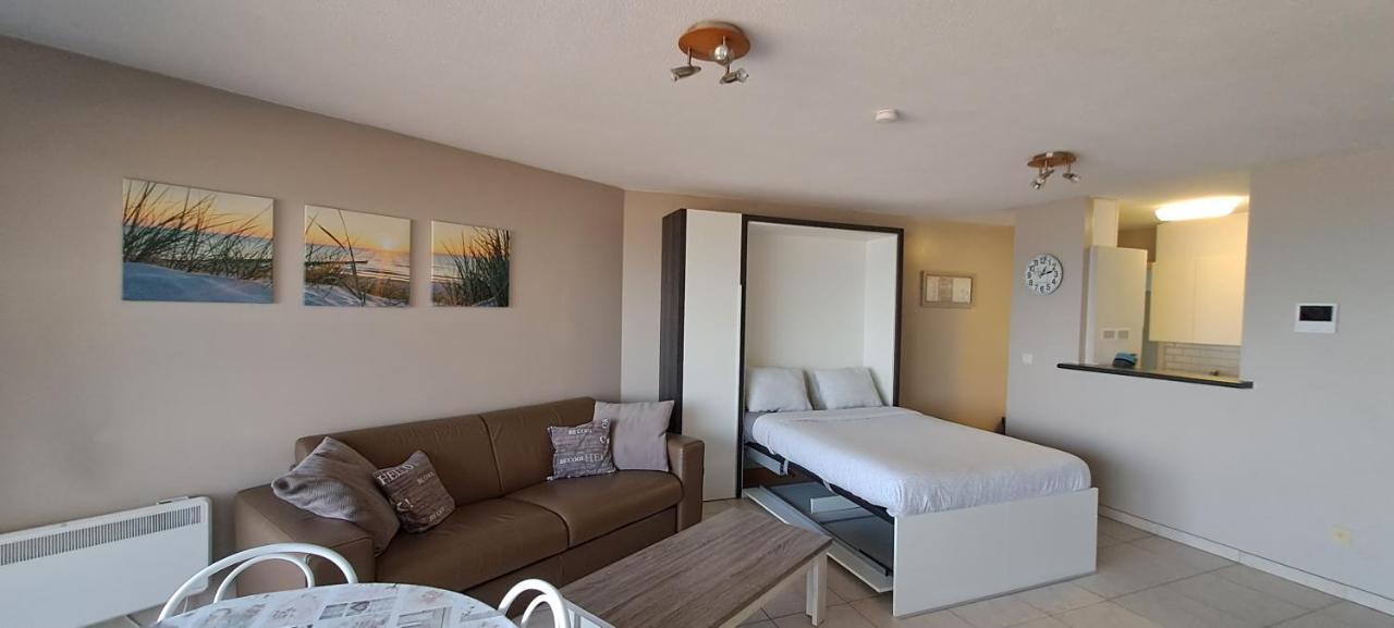 Large beachstudio seaview Blankenberge near Brugge Buitenkant foto
