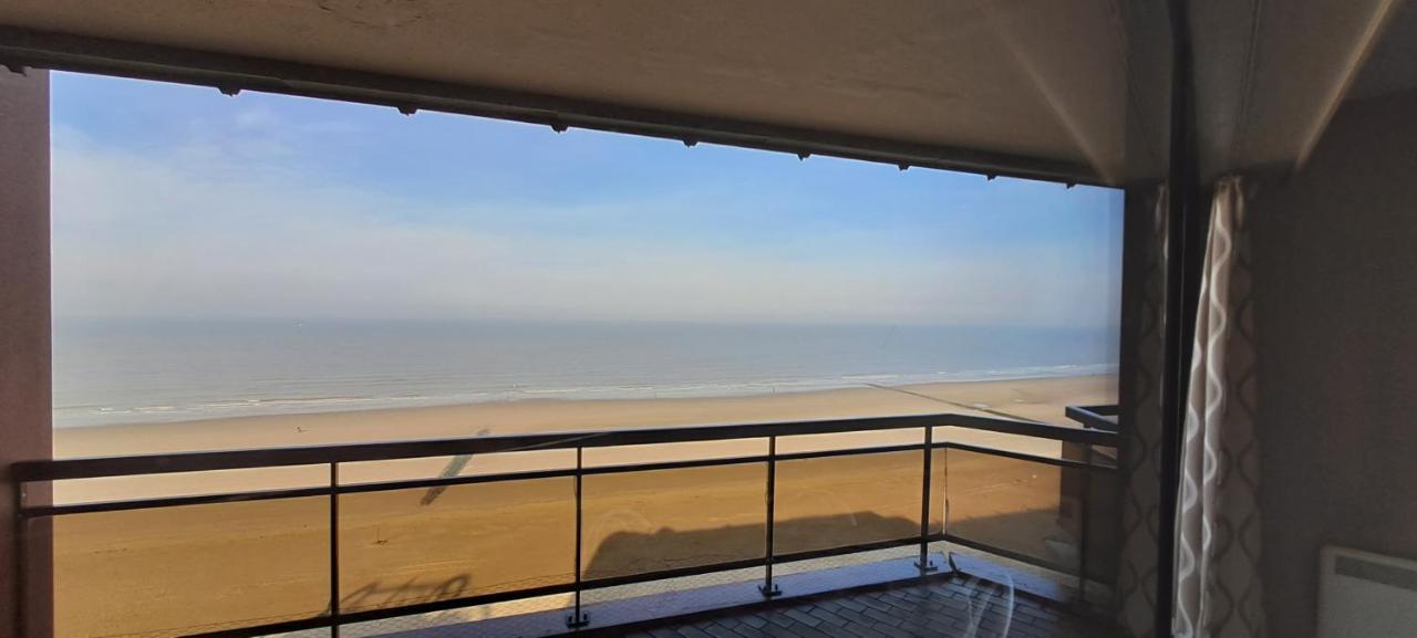 Large beachstudio seaview Blankenberge near Brugge Buitenkant foto
