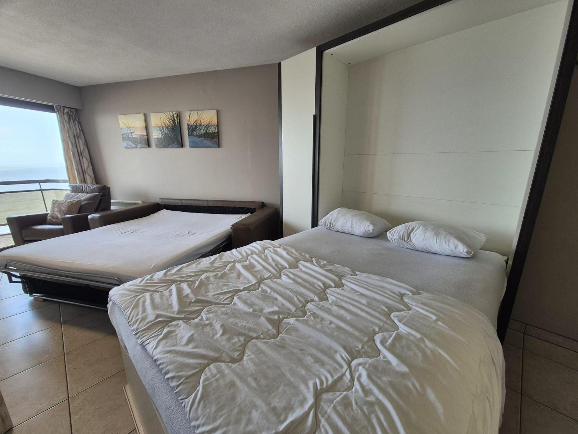 Large beachstudio seaview Blankenberge near Brugge Buitenkant foto